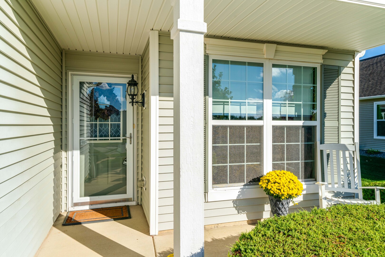 3174 Comstock Court Mundelein, IL 60060 - Photo 2 of 34