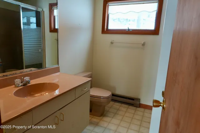 $575,000 | 113 East Shore Drive, Hawley, PA 18428