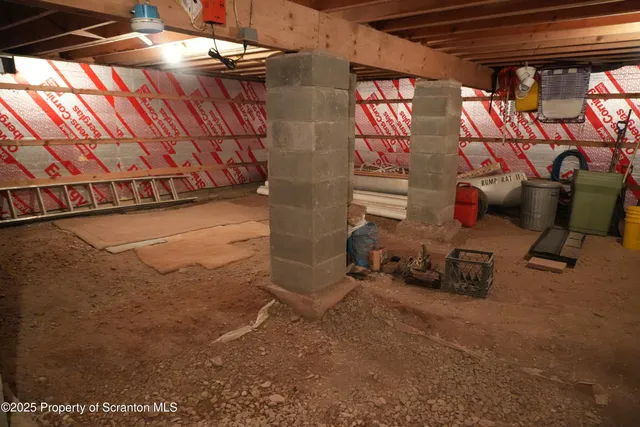 $575,000 | 113 East Shore Drive, Hawley, PA 18428