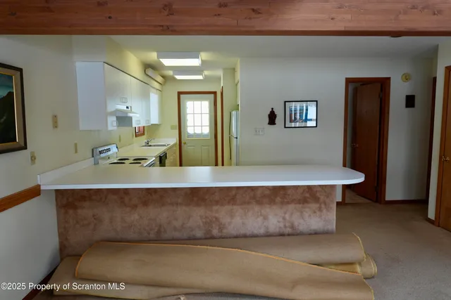 $575,000 | 113 East Shore Drive, Hawley, PA 18428