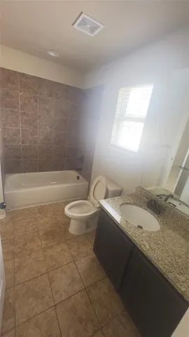 $1,599 | 366 Joanne Loop, Unit B, Buda, TX 78610