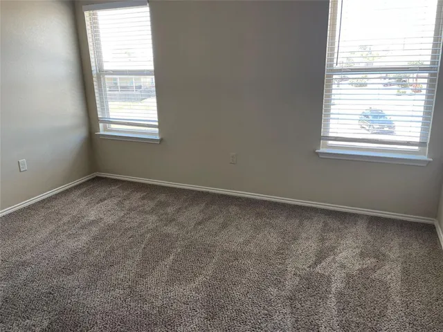 $1,599 | 366 Joanne Loop, Unit B, Buda, TX 78610