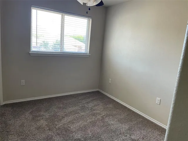 $1,599 | 366 Joanne Loop, Unit B, Buda, TX 78610