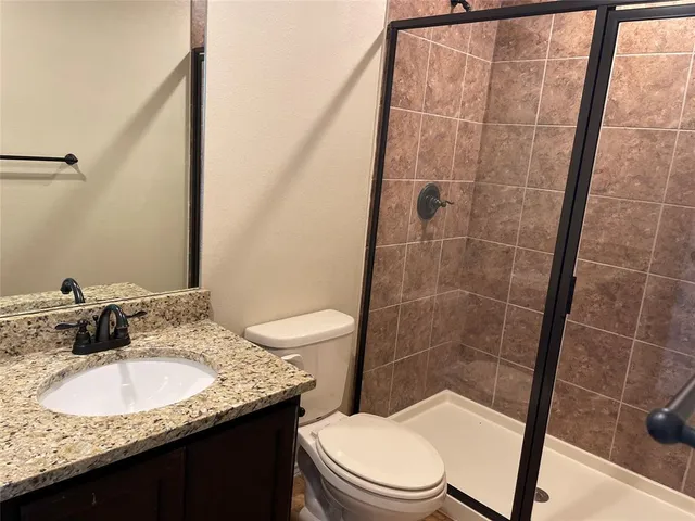 $1,599 | 366 Joanne Loop, Unit B, Buda, TX 78610