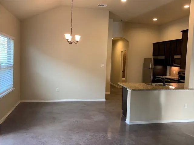 $1,599 | 366 Joanne Loop, Unit B, Buda, TX 78610