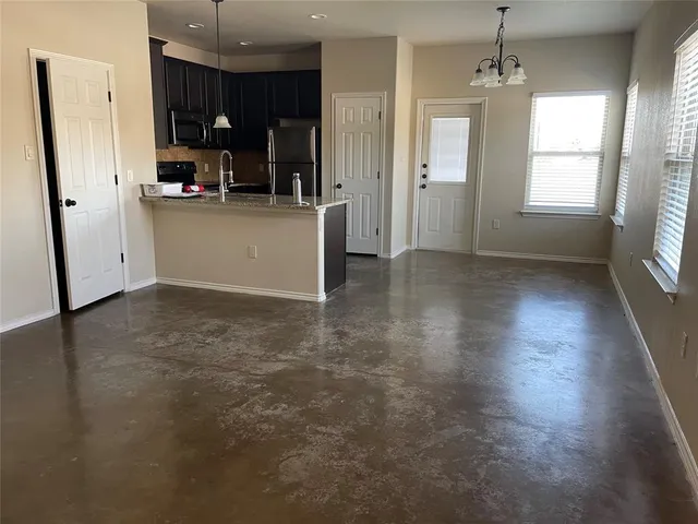 $1,599 | 366 Joanne Loop, Unit B, Buda, TX 78610