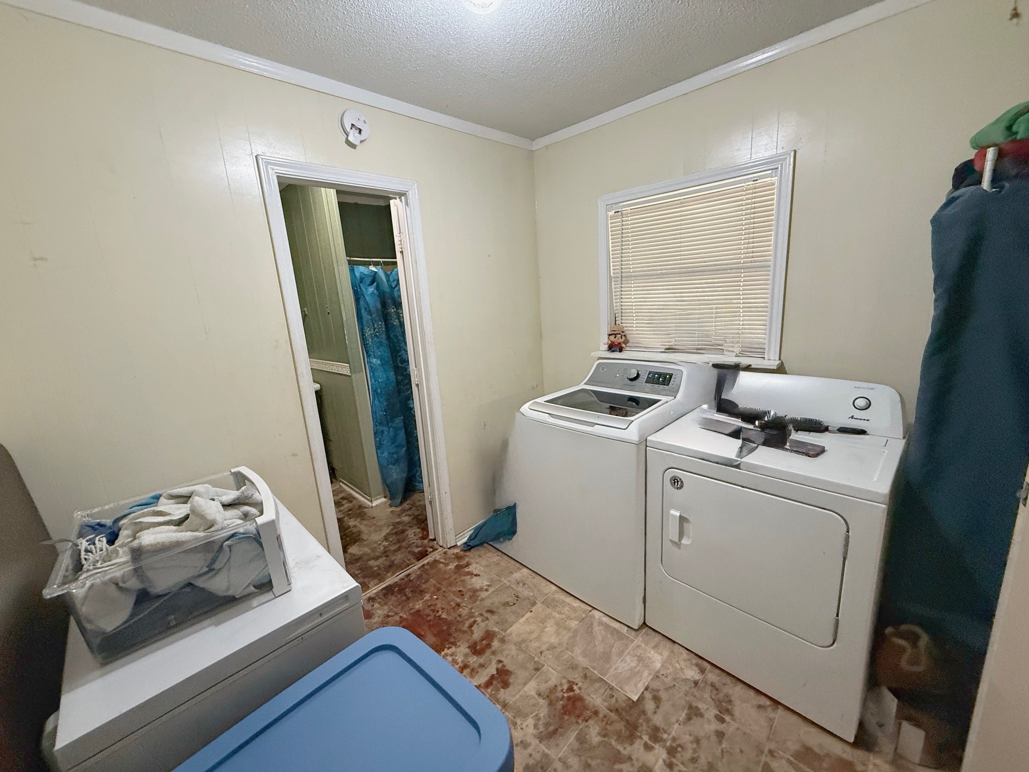935 Center Street Buffalo, TX 75831 - Photo 18 of 18 a room with storage and utility