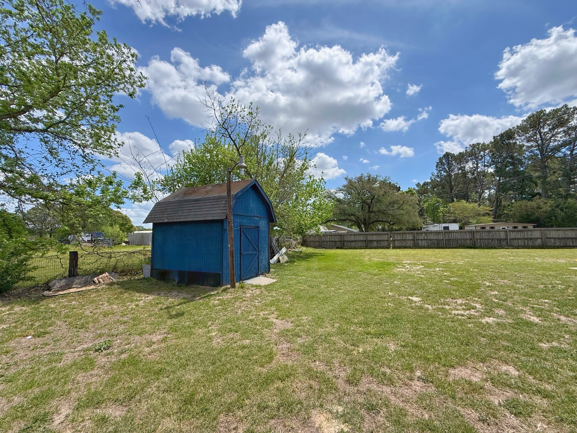 935 Center Street Buffalo, TX 75831 - Photo 6 of 18 a view of an outdoor space and yard