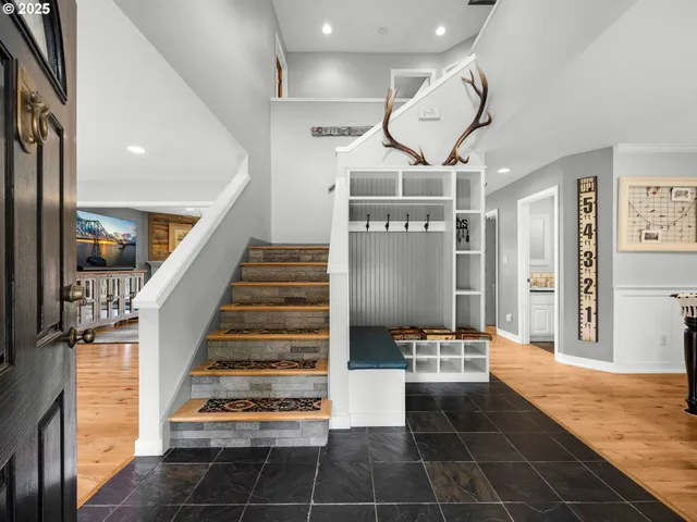 a view of entryway and hall