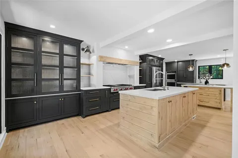 $995,000 | 140 N Bluff, Alpharetta, GA 30004