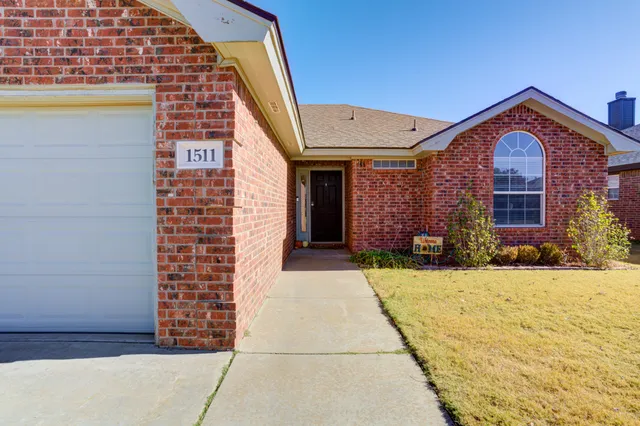 $220,000 | 1511 Nottingham Avenue, Wolfforth, TX 79382