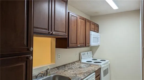 $1,300 | 109 Trace Loop, Unit 109, Mandeville, LA 70448