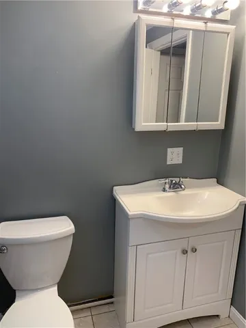 $1,250 | 59 Hartford Pike, Unit 2, Chepachet, RI 02814