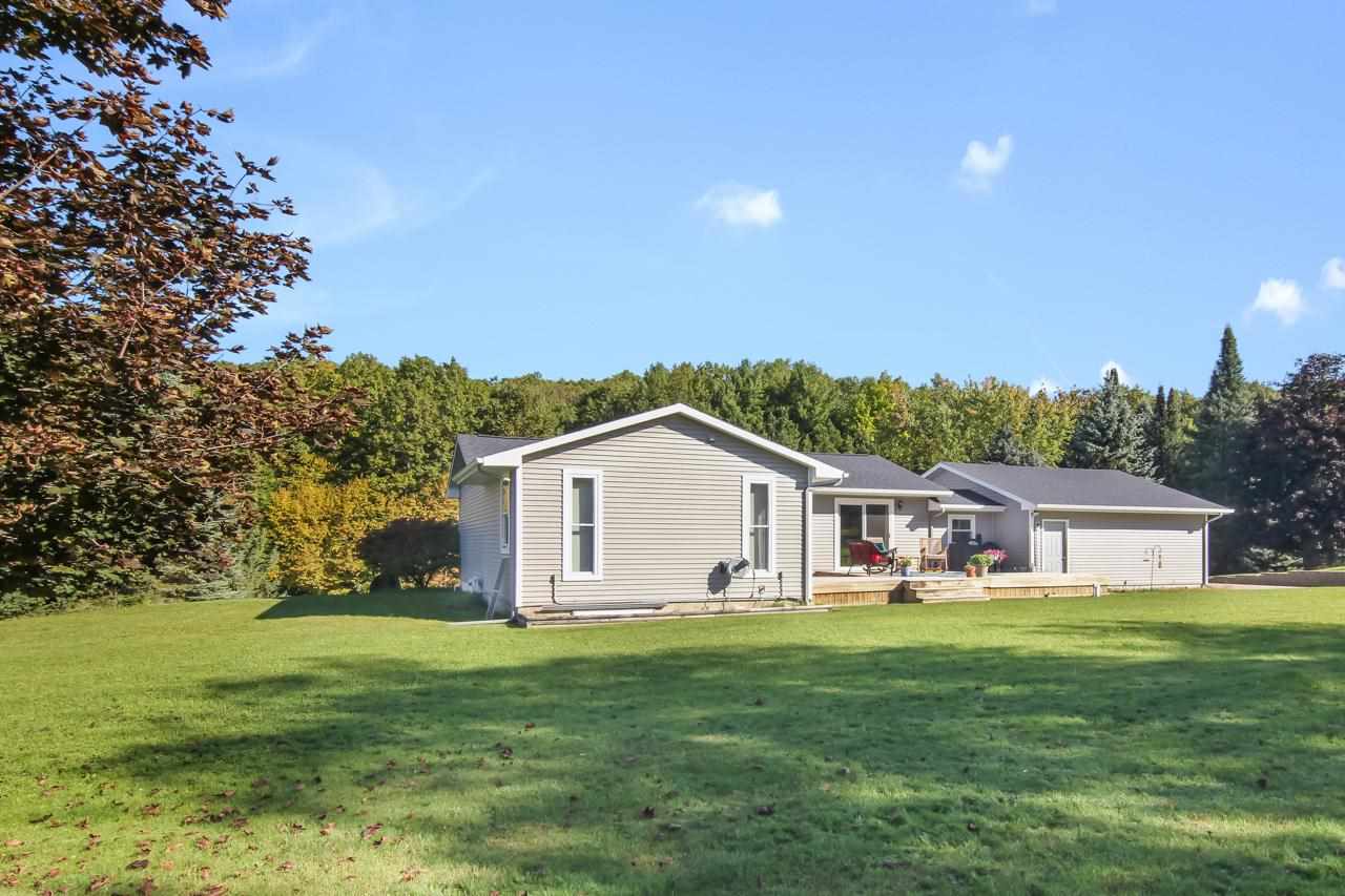 3178 Prouty Road Traverse City, MI 49686 - Photo 4 of 26 1894083-3.JPG