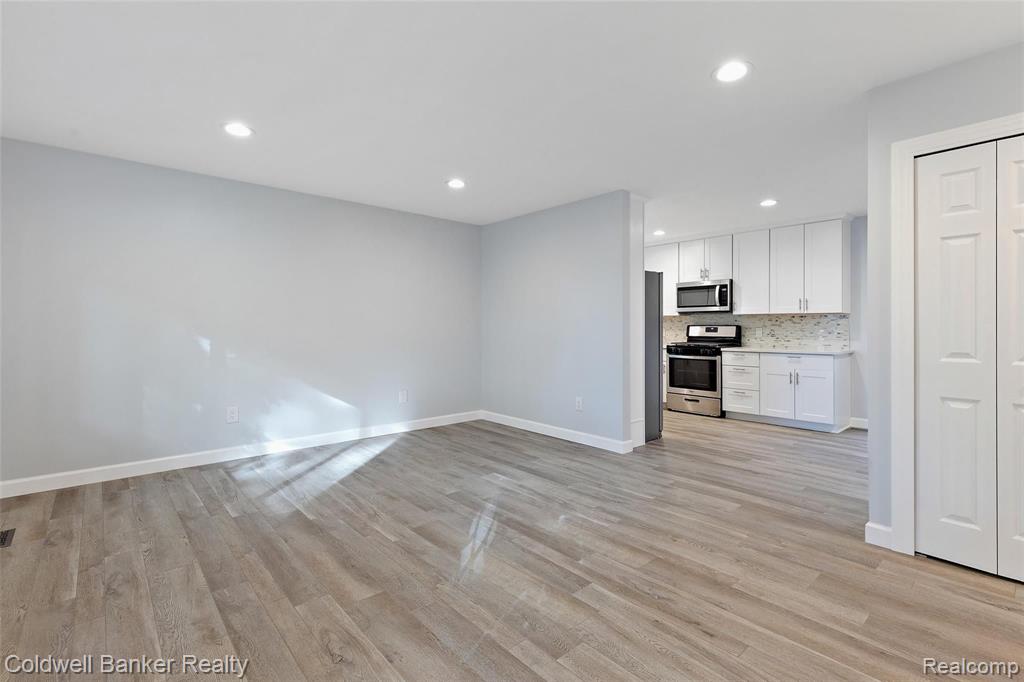 2793 Weaverton Rochester Hills, MI 48307 - Photo 13 of 31