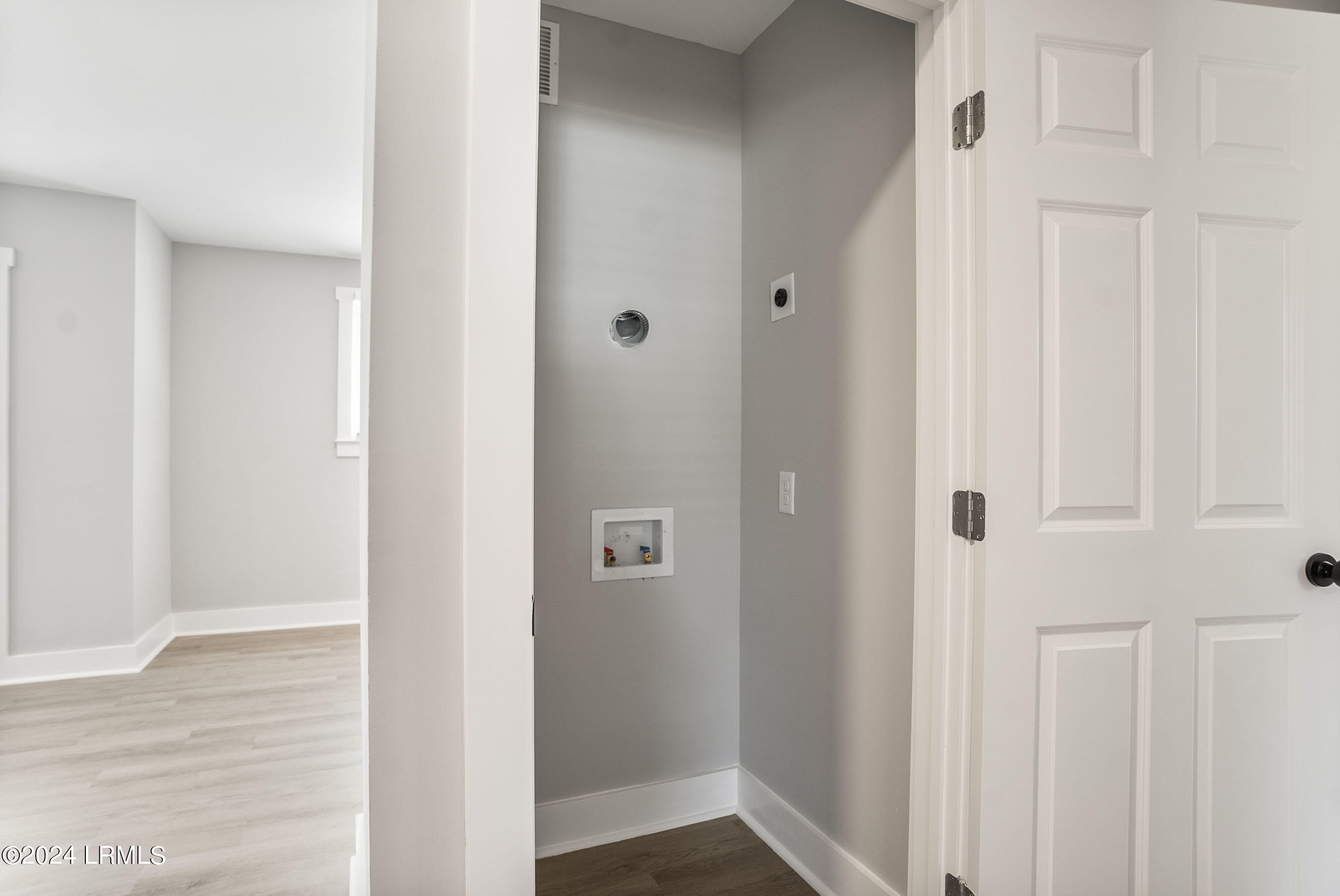 2511 State Rd S-7-277 Beaufort, SC 29902 - Photo 25 of 32 DSC08643-105-1