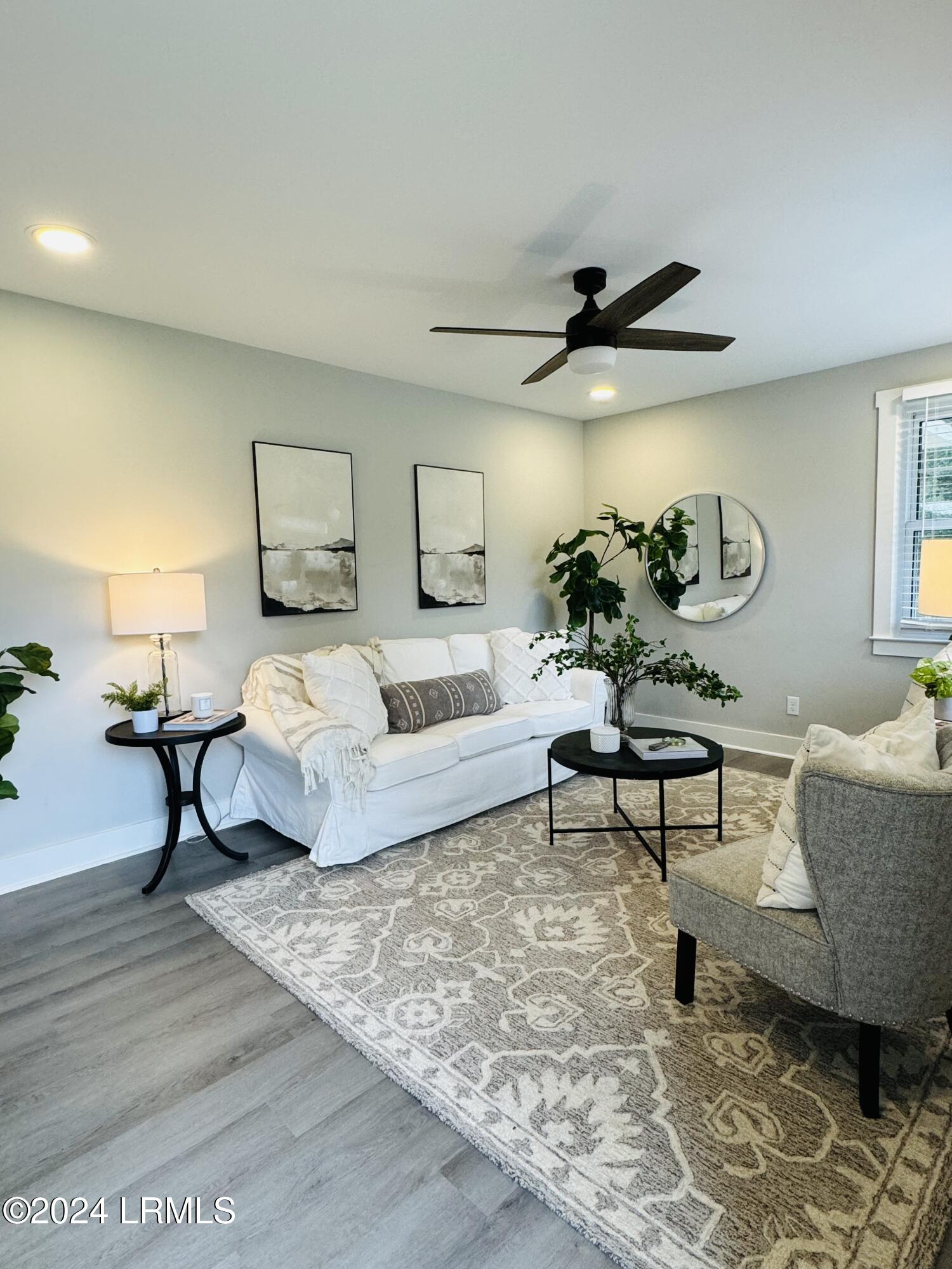 2511 State Rd S-7-277 Beaufort, SC 29902 - Photo 4 of 32 IMG_5880