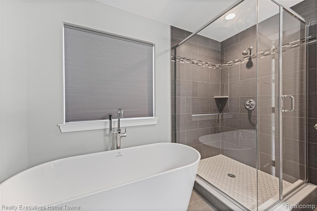 4429 River Road East China, MI 48054 - Photo 21 of 35