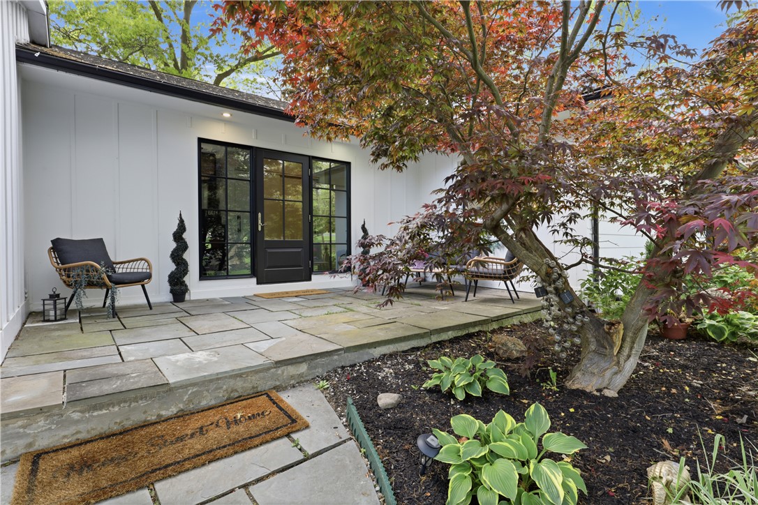 364 Fisher Road Victor, NY 14534 - Photo 3 of 48