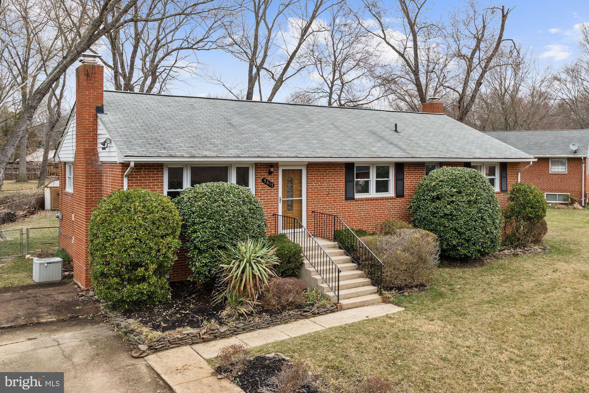 5615 Inverchapel Road Springfield, VA 22151 - Photo 1 of 17 WELCOME HOME TO RAVENSWORTH