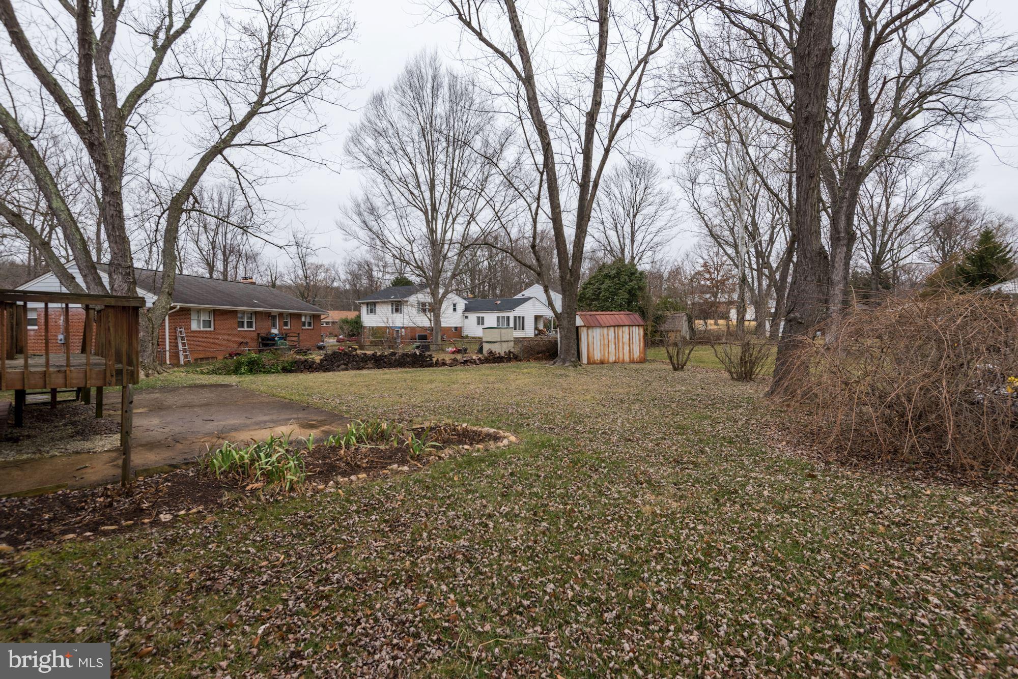 5615 Inverchapel Road Springfield, VA 22151 - Photo 16 of 17 LEVEL YARD FULL OF POSSIBILITIES