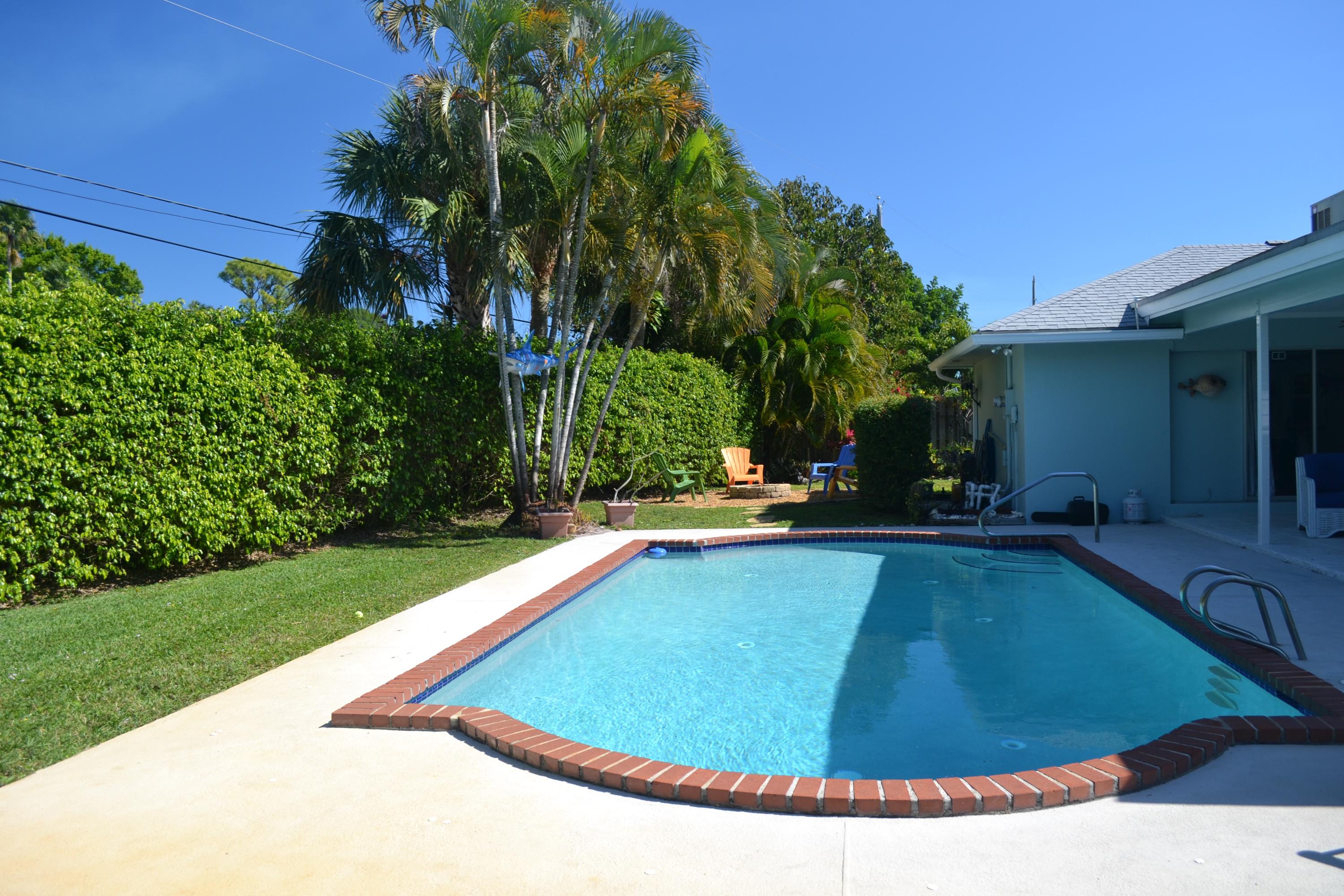 121 Beverly Road West Jupiter, FL 33469 - Photo 2 of 13 Pool