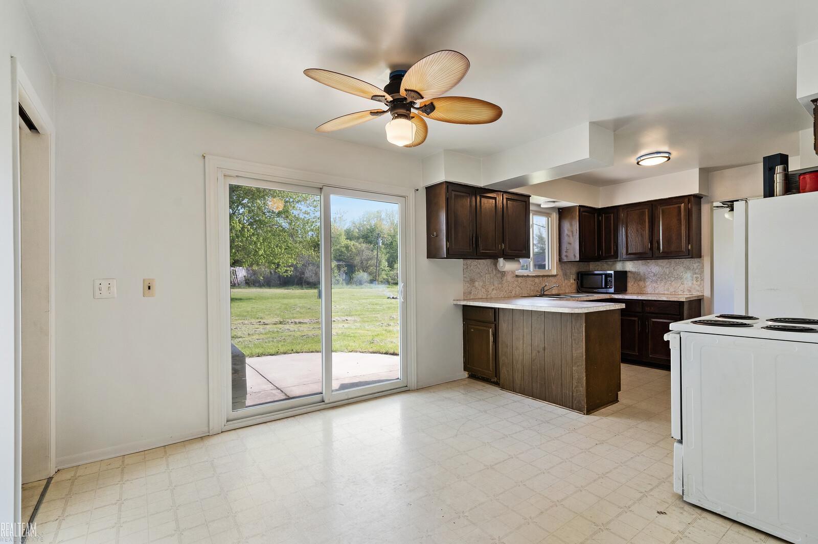 9908 Brandon Road Avoca, MI 48006 - Photo 13 of 43