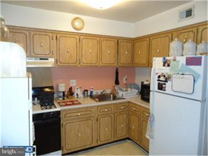 3604 Woodhaven Road Philadelphia, PA 19154 - Photo 6 of 12