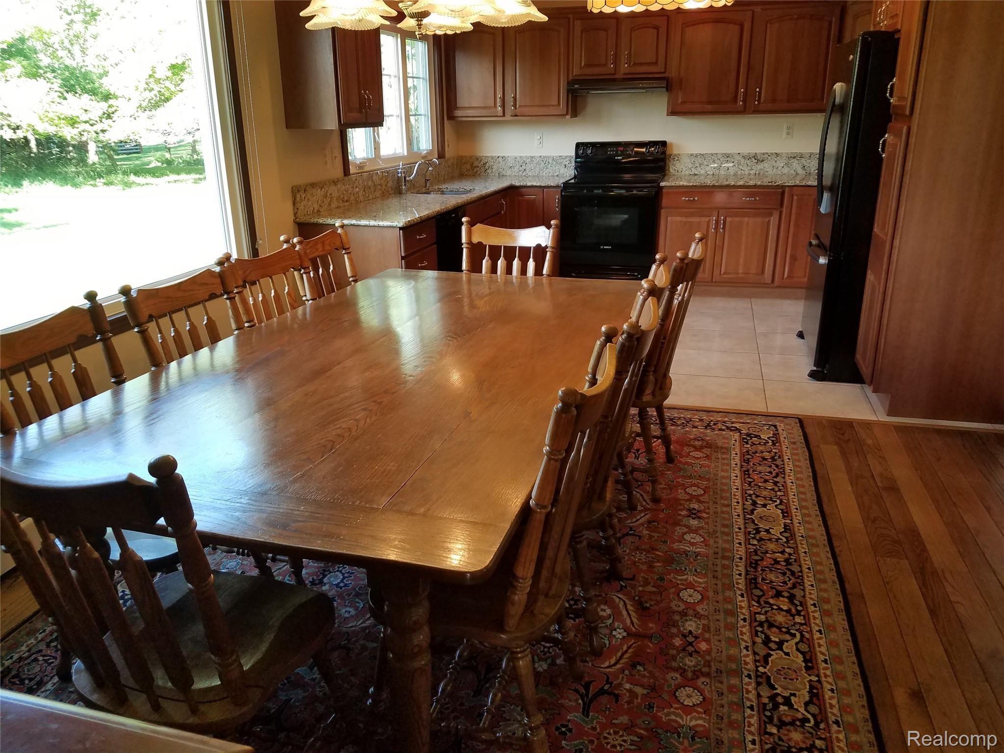 3638 Innisfree Road Howell, MI 48855 - Photo 3 of 45 Dining Kitch.jpg