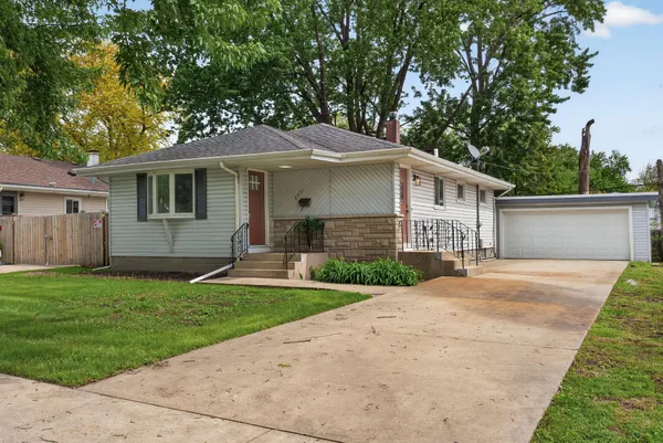 $349,900 | 8951 O O Day Drive, Highland, IN 46322