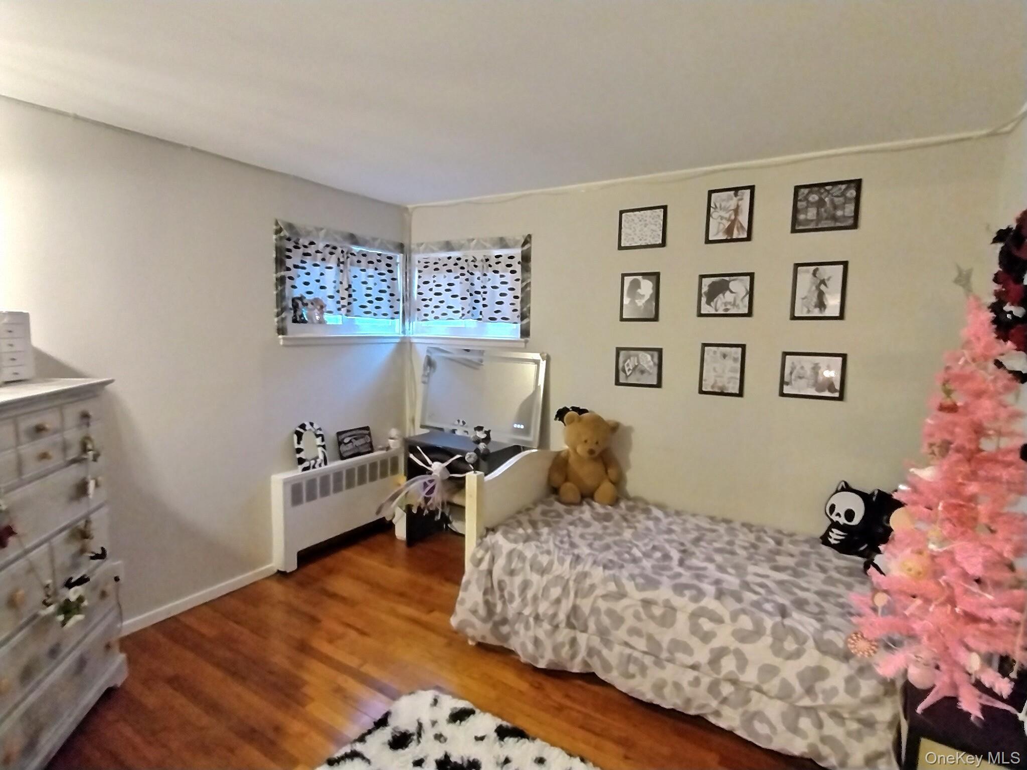 166 Daniel Road North Massapequa, NY 11758 - Photo 18 of 42