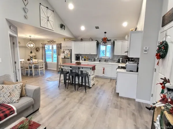 $1,225,000 | 166 Daniel Road North, Massapequa, NY 11758