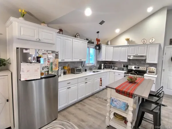 $1,225,000 | 166 Daniel Road North, Massapequa, NY 11758