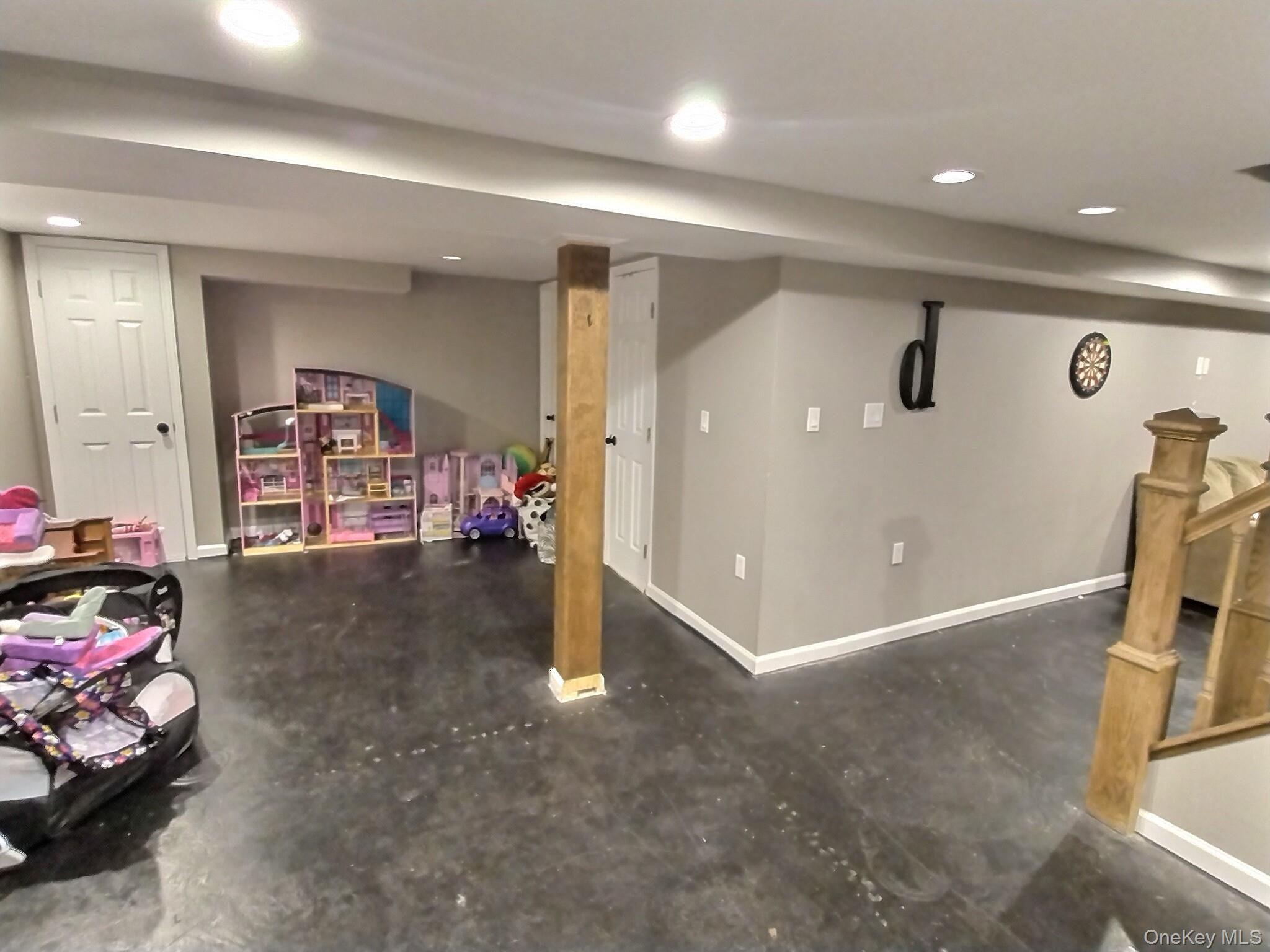 166 Daniel Road North Massapequa, NY 11758 - Photo 34 of 42