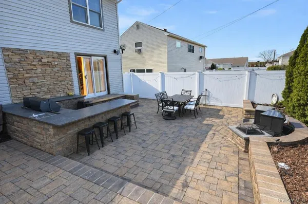 $1,225,000 | 166 Daniel Road North, Massapequa, NY 11758