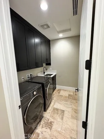 a view of a washer and dryer