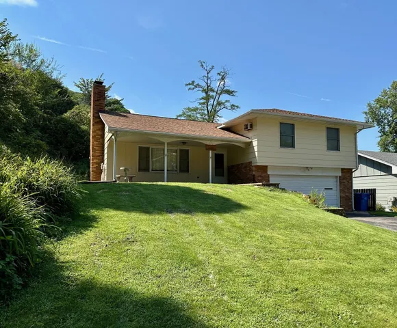 $295,000 | 817 Clarks Lane, Winona, MN 55987