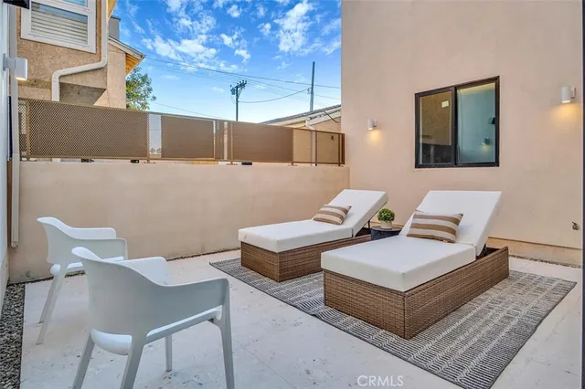 $3,095,000 | 505 17th Street, Huntington Beach, CA 92648