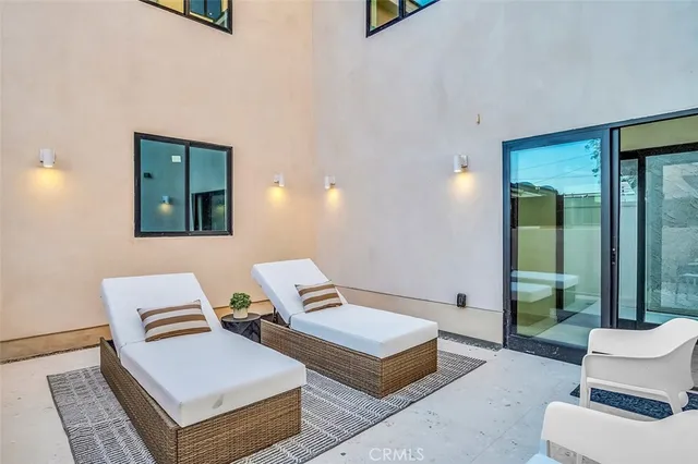 $3,095,000 | 505 17th Street, Huntington Beach, CA 92648