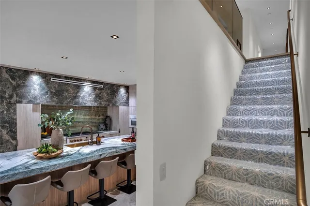 $3,095,000 | 505 17th Street, Huntington Beach, CA 92648