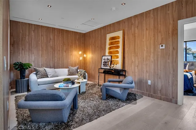 $3,095,000 | 505 17th Street, Huntington Beach, CA 92648