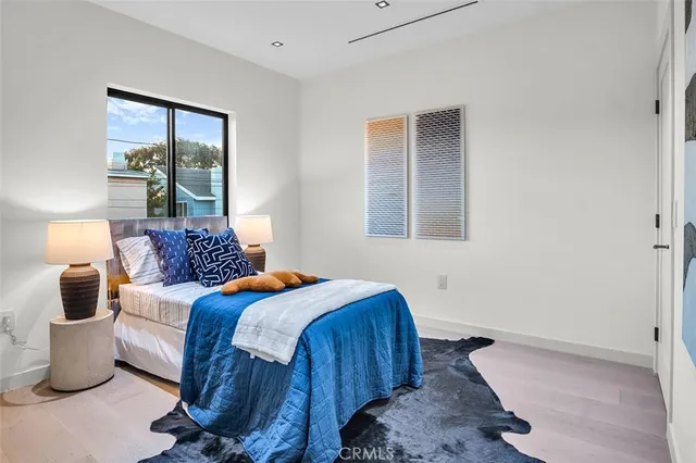 $3,095,000 | 505 17th Street, Huntington Beach, CA 92648