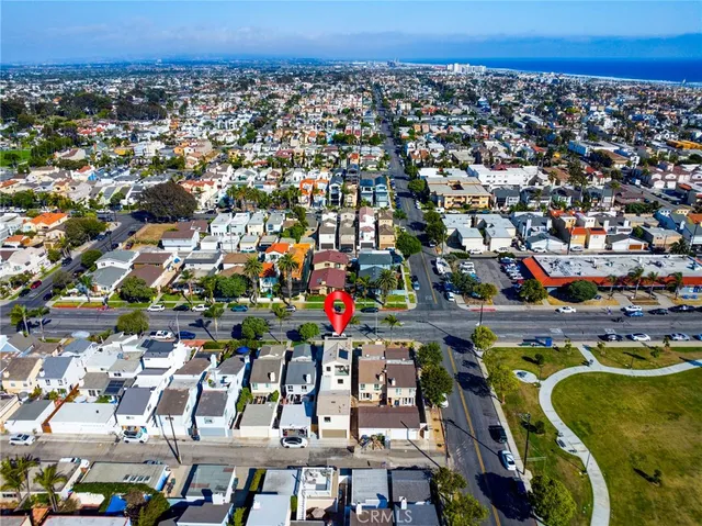 $3,095,000 | 505 17th Street, Huntington Beach, CA 92648