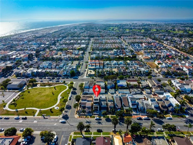 $3,095,000 | 505 17th Street, Huntington Beach, CA 92648