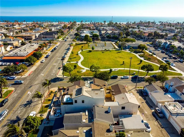 $3,095,000 | 505 17th Street, Huntington Beach, CA 92648