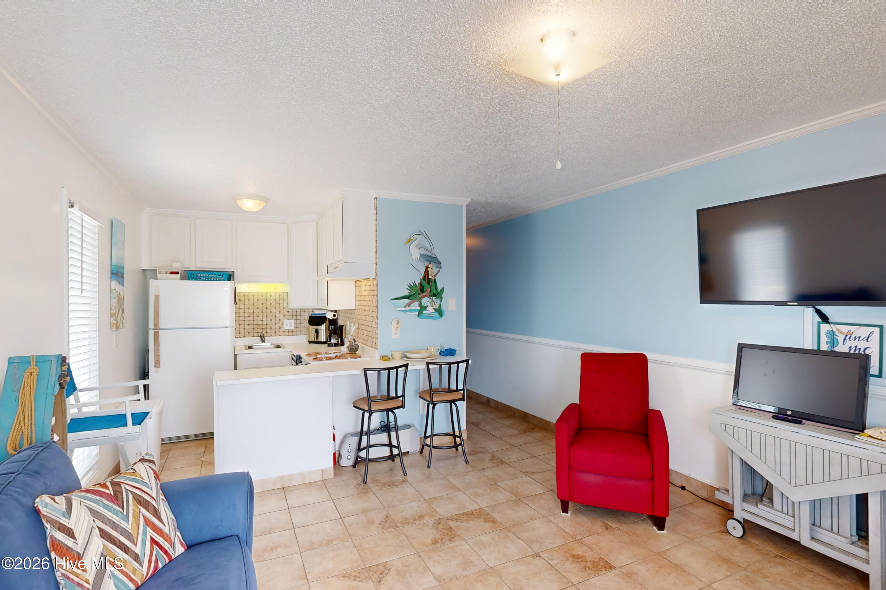 2264 New River Inlet Road, Unit 309 North Topsail Beach, NC 28460 - Photo 6 of 24 309 Topsail Reef - Interior - Edited_4