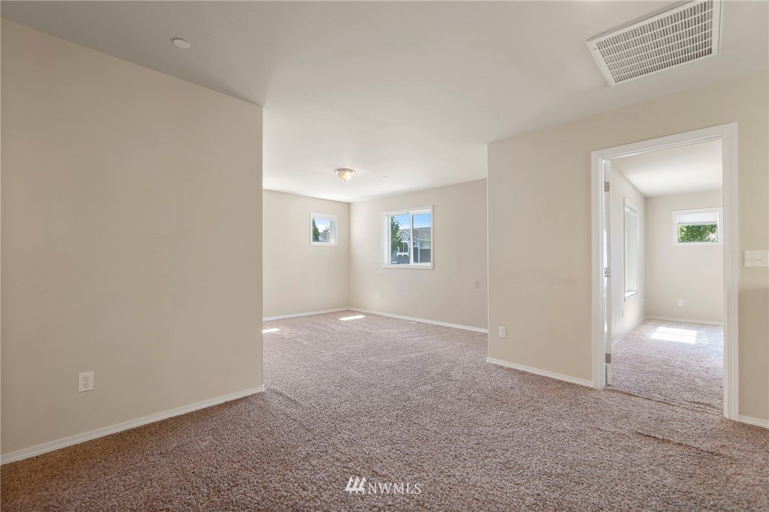 3129 Walker Road DuPont, WA 98327 - Photo 17 of 33 an empty room with windows