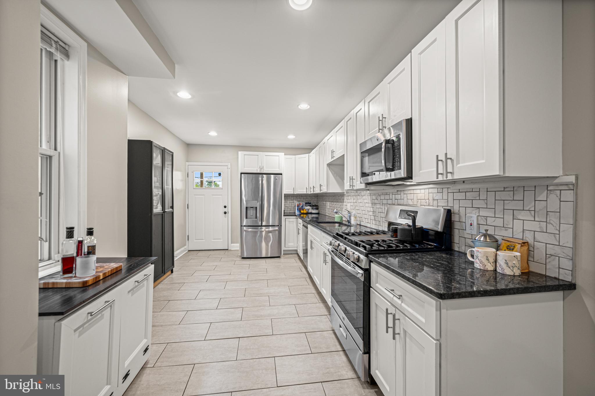 3910 Falls Road Baltimore, MD 21211 - Photo 5 of 40 Kitchen