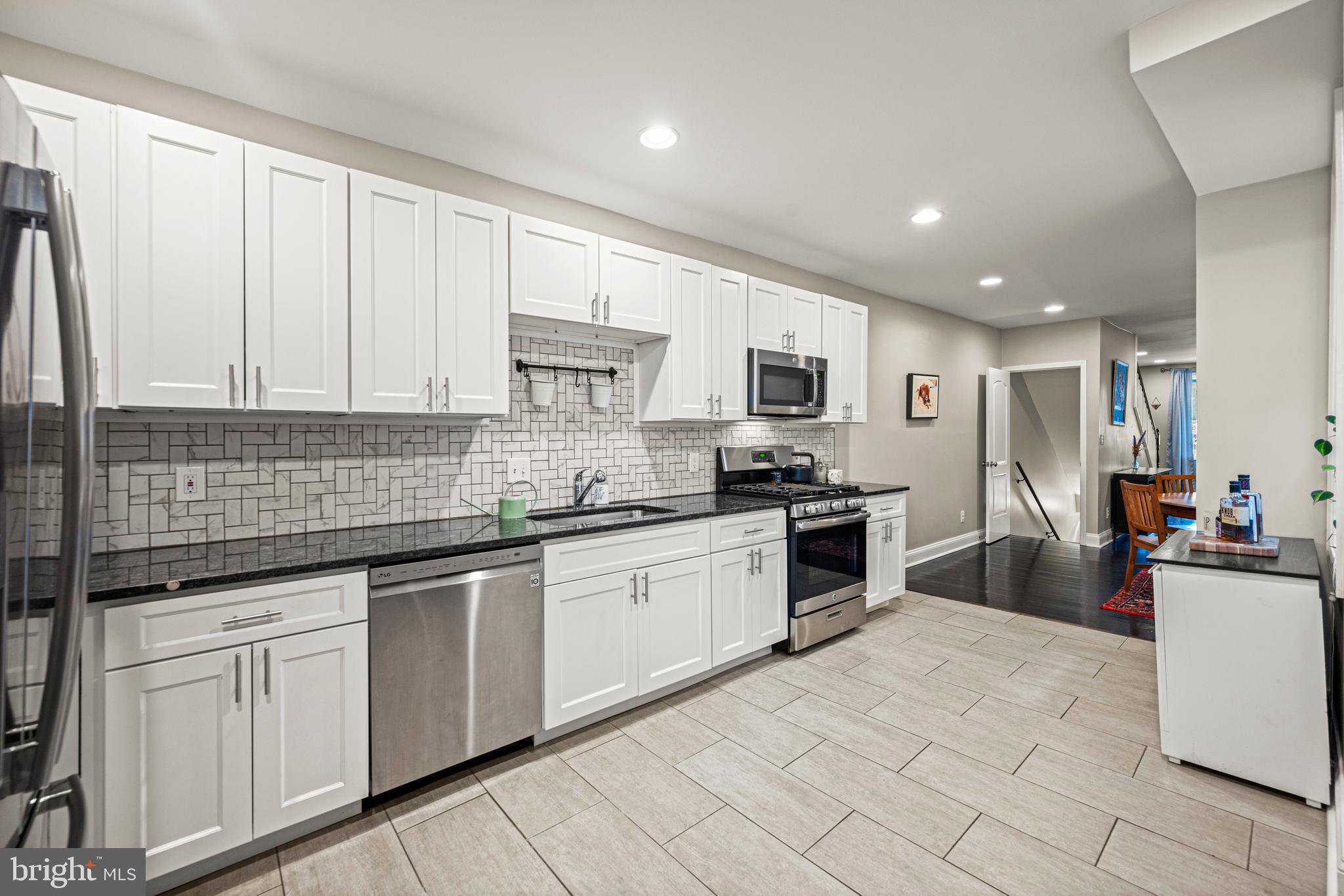 3910 Falls Road Baltimore, MD 21211 - Photo 8 of 40 Kitchen
