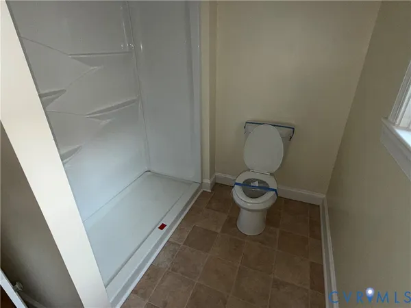 $336,000 | 113 West Main Street, Wakefield, VA 23888